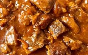 Jautienos guliašas: mėsos minkštinimo fermentiniai procesai