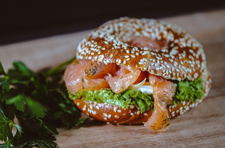 Lašiša sportininkams: omega-3 ir baltymų derinys