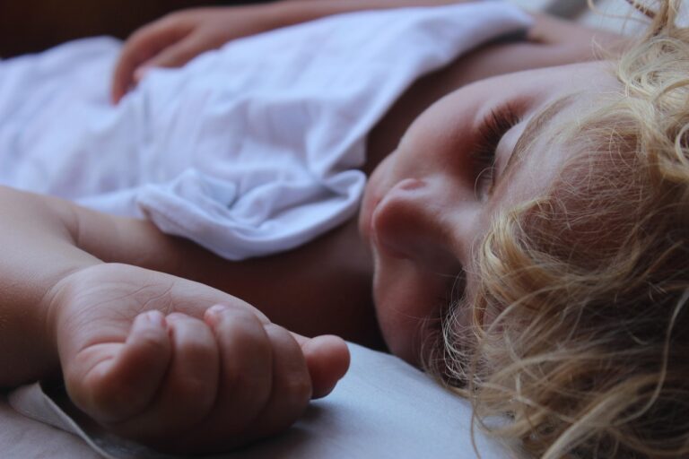 Miego higiena: elektroninių prietaisų įtaka melatoninui